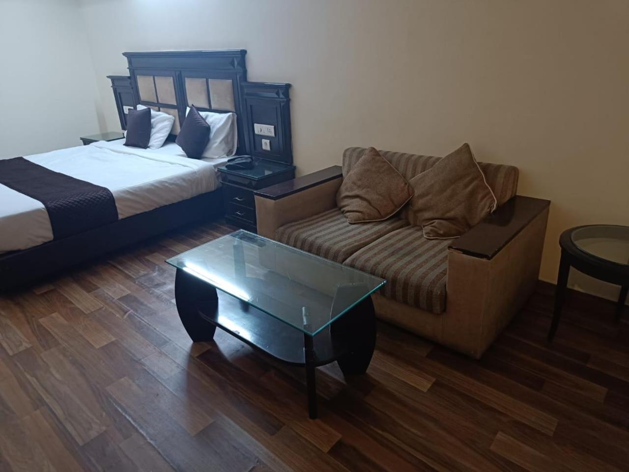 Residency Stay Inn Neu-Delhi Exterior foto
