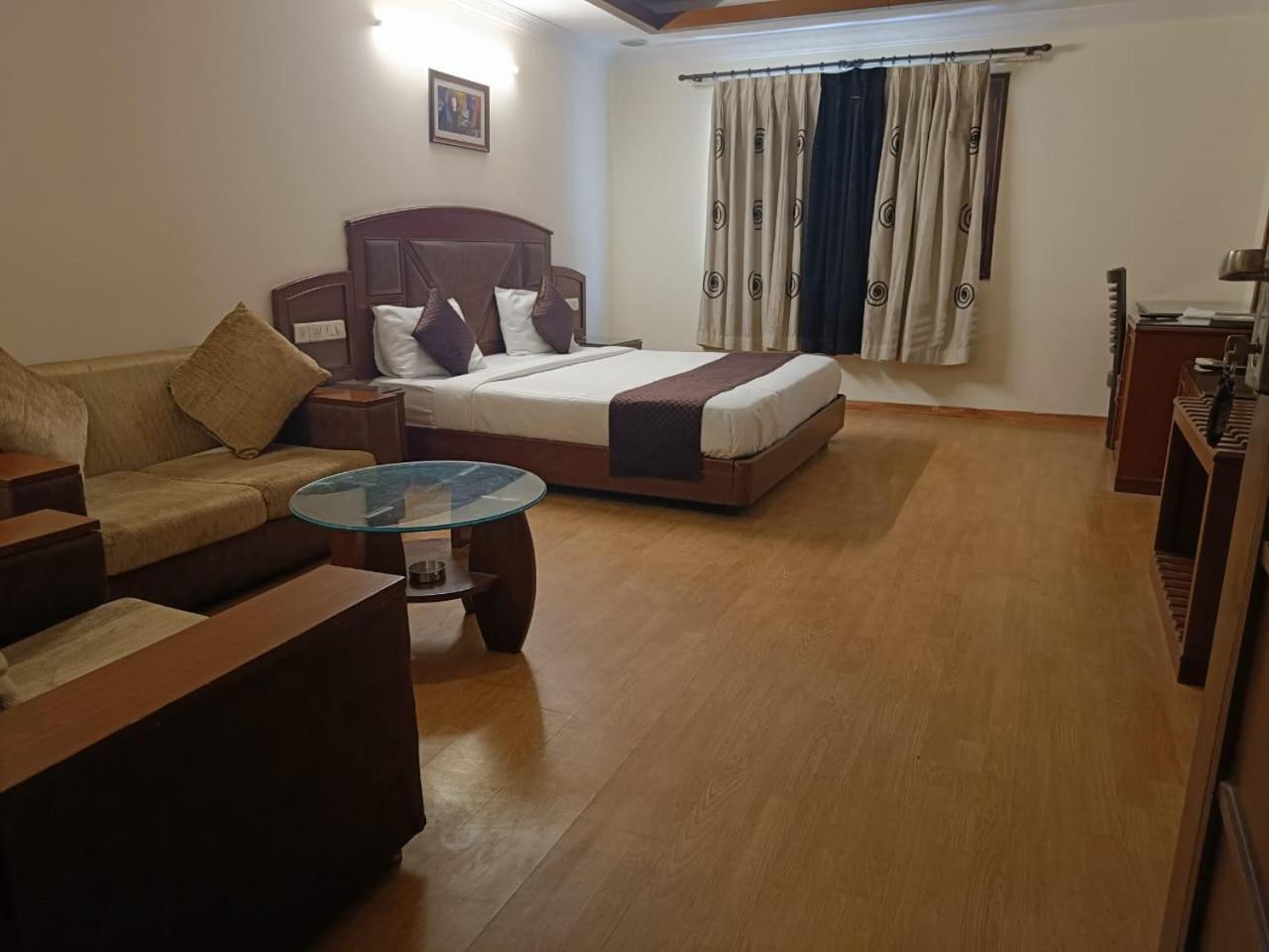 Residency Stay Inn Neu-Delhi Exterior foto