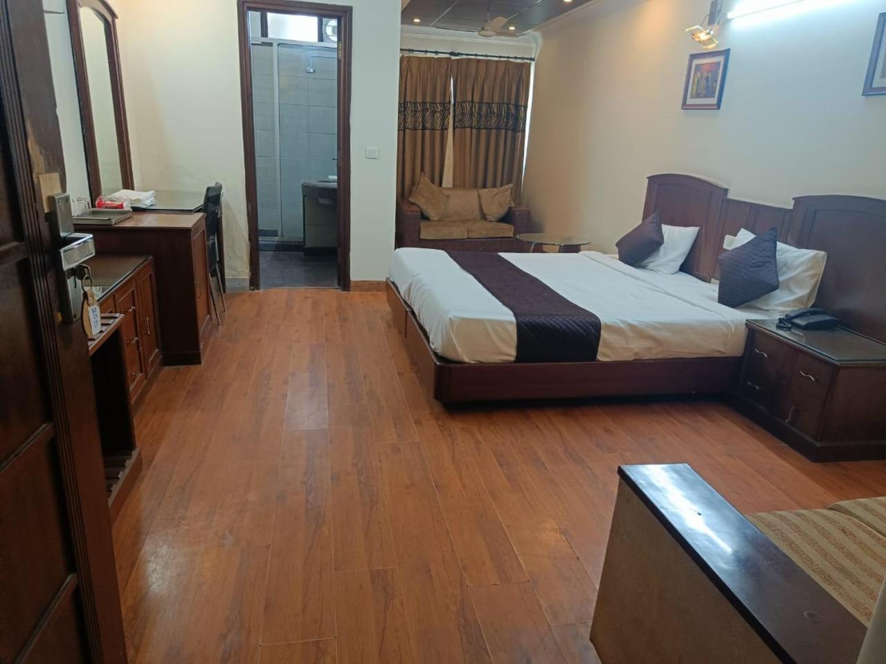 Residency Stay Inn Neu-Delhi Exterior foto